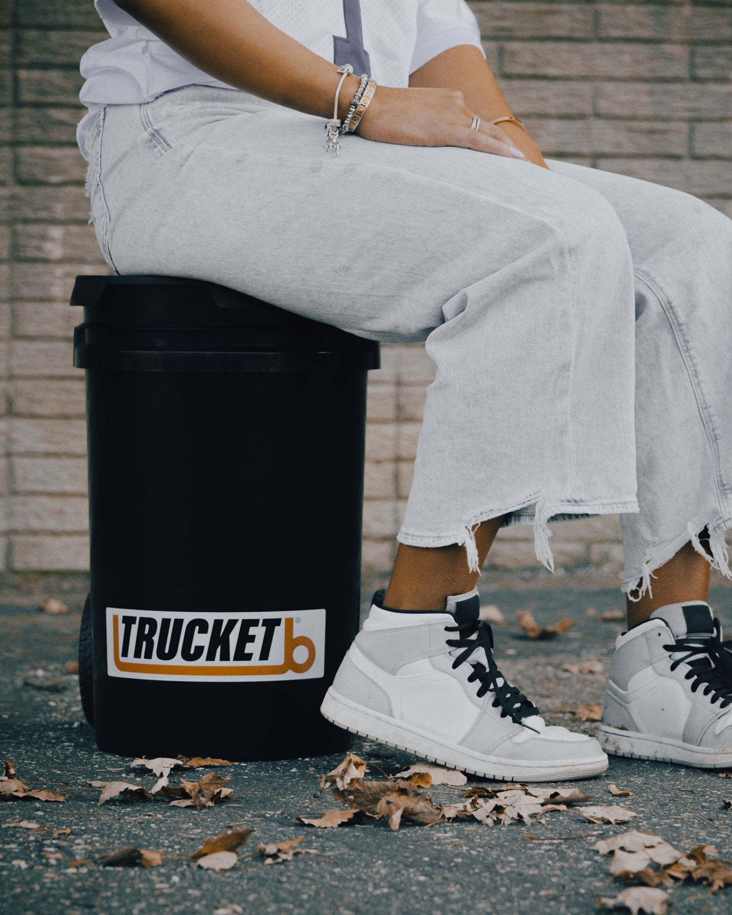 Trucket Bucket
